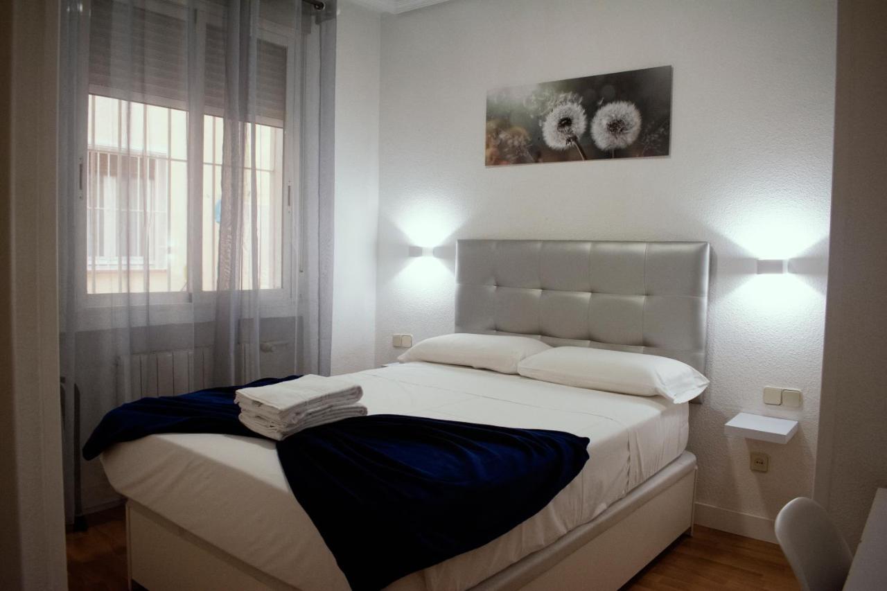 Hostal Artico Madrid Eksteriør billede