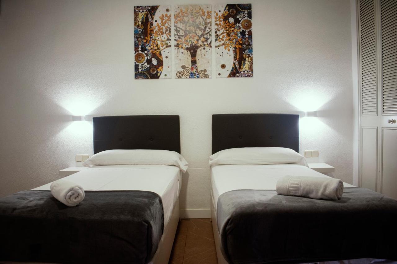 Hostal Artico Madrid Eksteriør billede