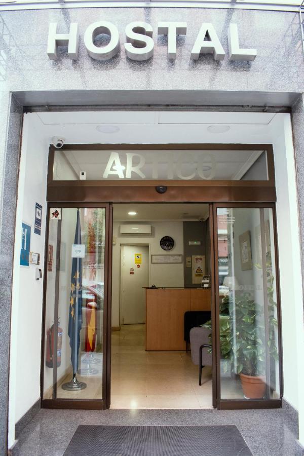 Hostal Artico Madrid Eksteriør billede